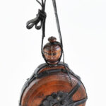 Fa kulacs, bőr akasztóval, régi XX. eleje 50 cm akasztóval