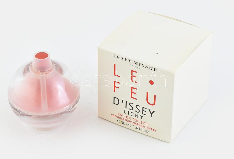 Issey Miyake Paris, Le Feu D'Issey Light parfüm, 50 ml. Karácsonyi díszgömb formájú üvegben, eredeti dobozában.