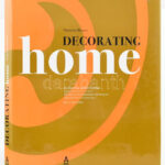Natascha Meuser: Decorating home. Berlin, 2008., DOM. Angol nyelven. Gazdag képanyaggal. Kiadói kartonált papírkötés, kiadói papír védőborítóban.