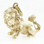 Arany (Au) 14K plasztikus oroszlán függő, jelzett, 2×2 cm, nettó: 4,1 g
