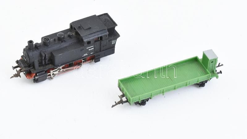 Vasút modell gőzmozdony, tehervagon, 10 mm nyomtávú, mozdony formájú dobozban - Image 2