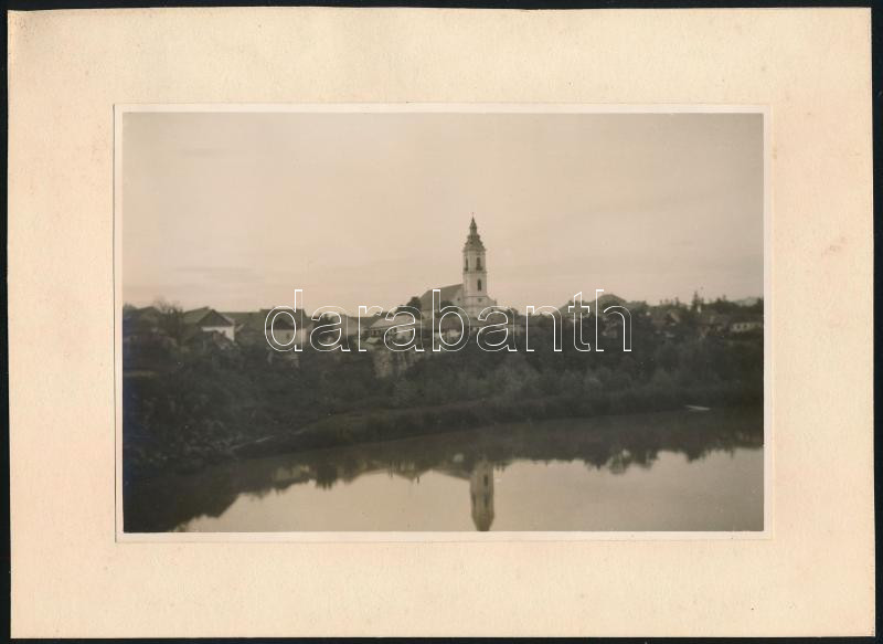cca 1930-1940 2 db jelzés nélküli fotó (tóparti település, várrom), kartonra kasírozva, 17x11,5 cm - Image 2
