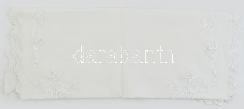 Buzsáki boszorkánya hímzett, asztalterítő, fehér anyag, fehér fonal, hibátlan, 92x56 cm