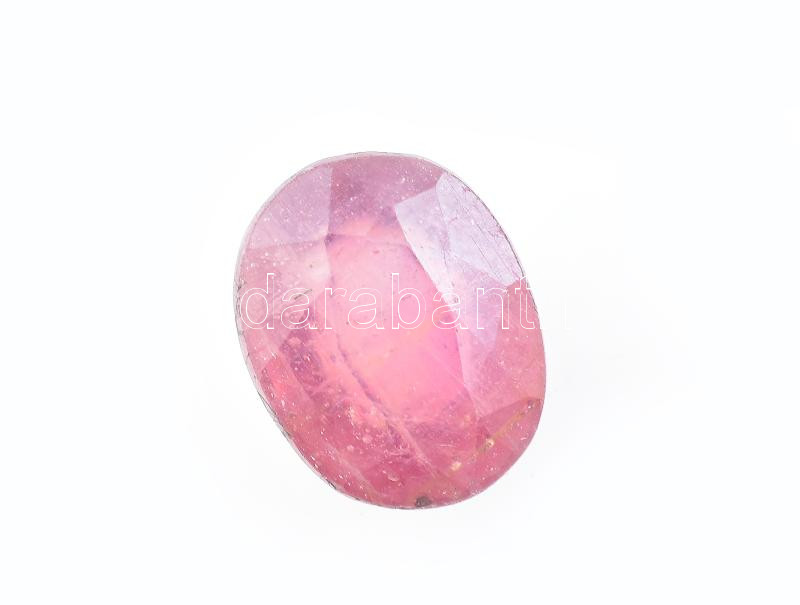 Rubin, kezelt, 6,26 cts ovális csiszolással