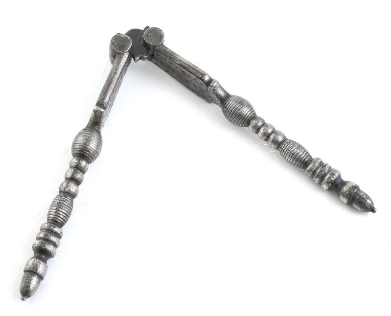 Makkos diótörő, antik, fém, gyűjtői darab, h: 13,5 cm