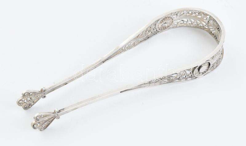 Antik ezüst, 1866/F5, Teschen (Ag) filigrán cukorcsipesz, jelzett, nettó: 25,66 g