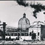 1945 Szendrő István: Budapest, Városliget, a lebombázott Iparcsarnok épülete, pecséttel jelzett fotó 24x16 cm