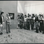 1986 Esterházy Péter kiállításmegnyitón. Székesfehérvár. Csók képtár. Gelencsér Ferenc fotója 18x13 cm