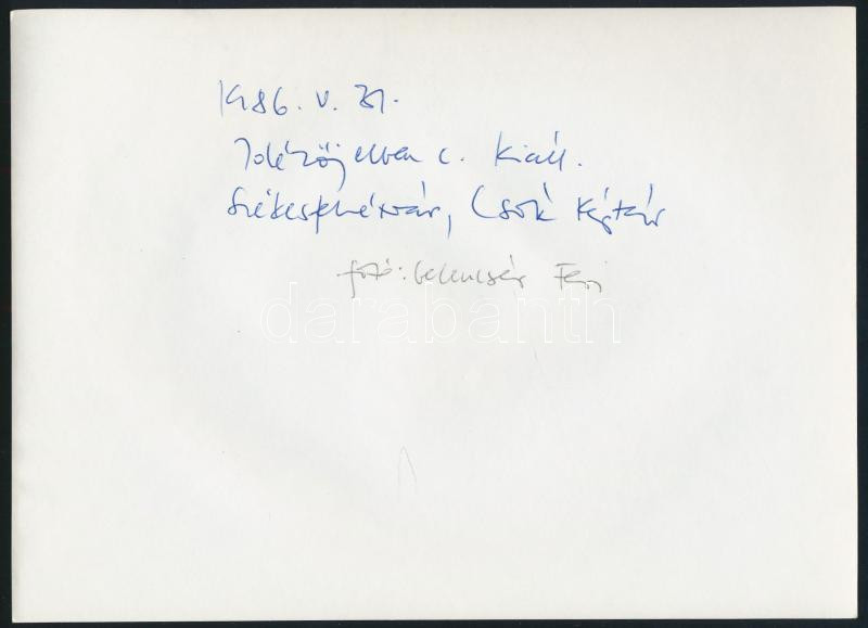 1986 Esterházy Péter kiállításmegnyitón. Székesfehérvár. Csók képtár. Gelencsér Ferenc fotója 18x13 cm - Image 2