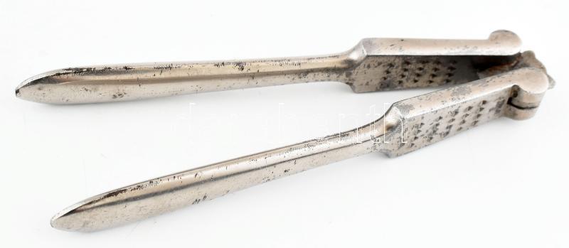 Régi diótörő, nikkelezett fém, h: 14 cm