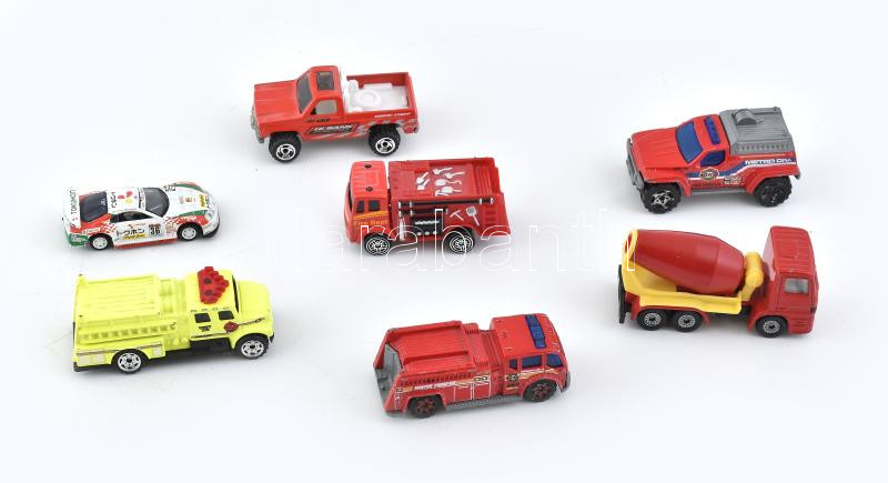 7 db Matchbox, Maisto stb. játékautó, részben kopott