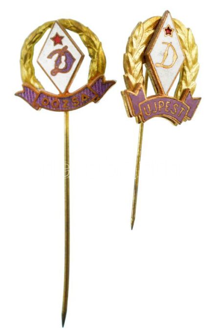 ~1970. 'Újpesti Dózsa' zománcozott fém sportjelvény (2xklf, egyik Dózsa, másik Újpest felirattal) T:1-,2