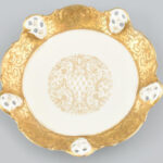 Rosenthal aranyozott porcelán tálka. Matricás, jelzett, kis kopással, hajszálrepedéssel, d: 15,5 cm