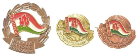 ~1970. 'Kiváló Úttörő Munkáért' műgyantás fém kitüntető jelvény + 'Úttörővezető Munkáért' műgyantás fém kitüntető jelvény + 'Úttörő Munkáért' műgyantás fém kitüntető jelvény T:1,1-