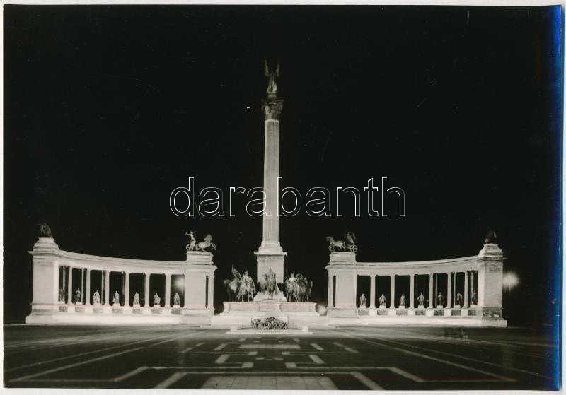 Budapest - 4 db Képzőművészeti Alap modern nagy méretű képeslap (20,8 x 14,4 cm) - Image 2