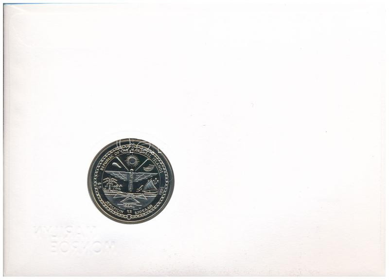 Marshall-szigetek 1995. 5D 'Marilyn Monroe' érmés borítékban, első napi bélyegzéses bélyeggel, német tájékoztató lappal T:PP Republic of the Marshall Islands 1995. 5 Dollar 'Marilyn Monroe' in coin envelope with first day of issue - Image 2