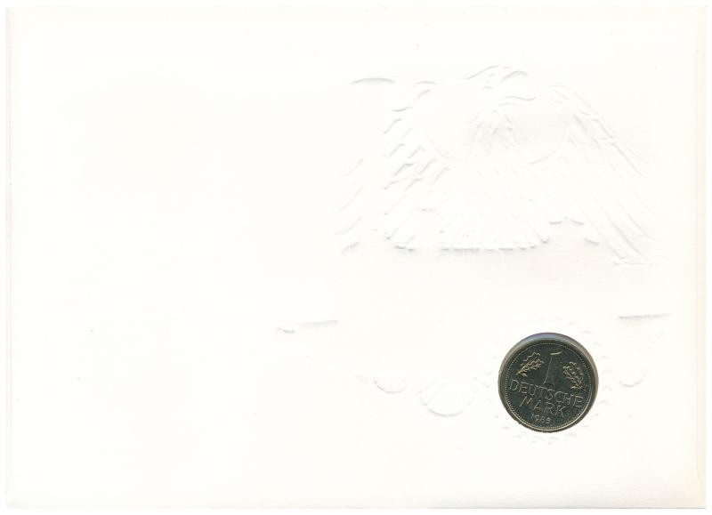 NSZK 1985D 1M 'Adler' bélyeges borítékban első napi bélyegzős bélyeggel, német nyelvű leírással T:1- FRG 1985D 1 Mark 'Adler' in coin letter with first day of issue stamp, with german description C:Au - Image 2