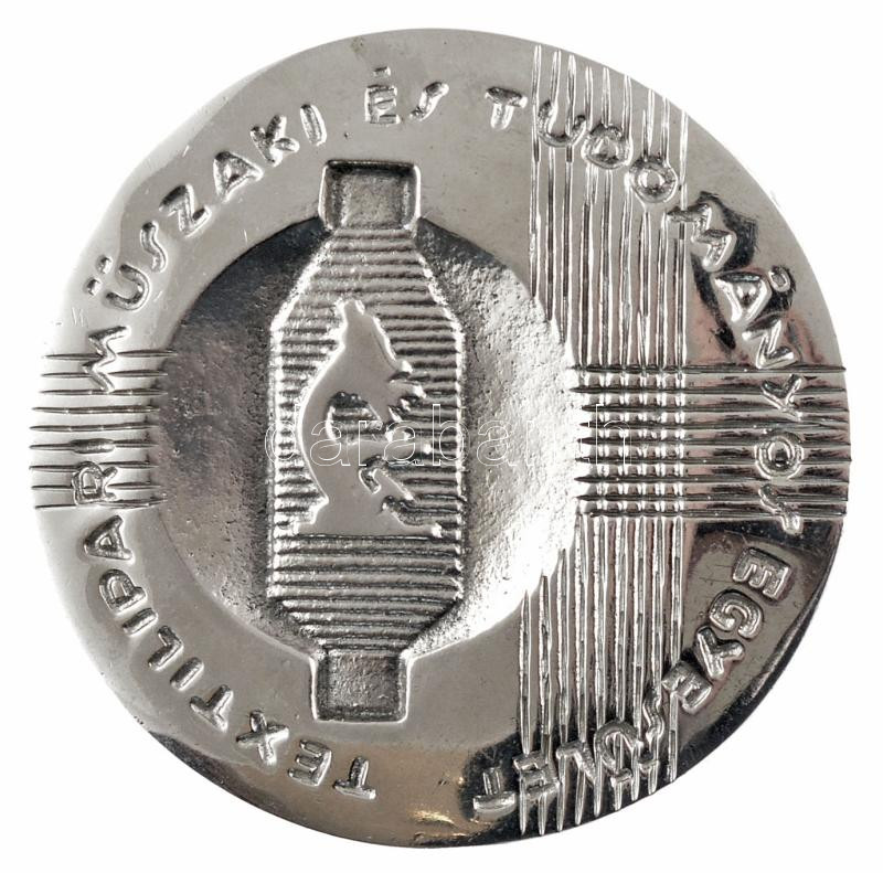 Renner Kálmán (1927-1994) 1975. 'Földes Pál 1900-1975 / Textilipari Műszaki és Tudományos Egyesület' fém emlékérem (86mm) T:2 - Image 2
