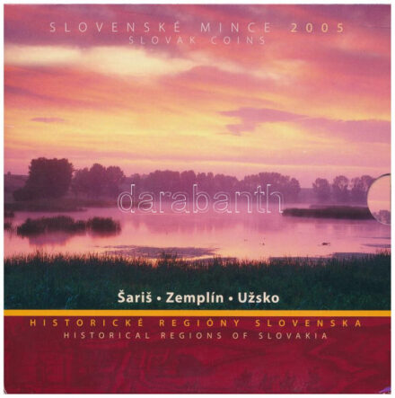 Szlovákia 2005. 50h-10Sk (5xklf) forgalmi sor szettben+ 'Zemplín - Sariš' Cu-Zn-Ni emlékérem tokban T:BU Slovakia 2005. 50 Halier - 10 Korun (5diff) coin set + 'Zemplín - Sariš' Cu-Zn-Ni commemorative coin in case C:BU