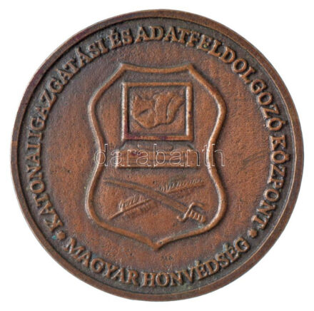 ~1960-1970. 'Magyar Honvédség Katonai Igazgatási és Adatfeldolgozó Központ' egyoldalas bronz emlékérem (63mm) T:1-
