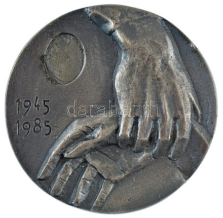 1985. '1945-1985 / MN (Magyar Néphadsereg) Központi Katonai Kórház' egyoldalas fém emlékérem, zománcozott címeres fém betét nélkül (105mm) T:1-