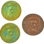 ~2000. 'Zsolnay Városszépítő Városvédő Emlékérem / Pécs Város Szépítéséért és Védelméért' bronz plakett (110mm) + 'Zsolnay Városszépítő Városvédő Emlékérem / Pécs Város Szépítéséért és Védelméért' eozin