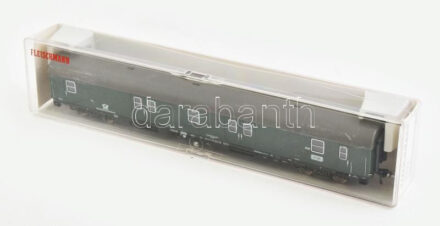 Fleischmann 5102 cikkszámú vasútmodell, Deutsche Bundespost kocsi, újszerű állapotban, eredeti dobozában / Fleischmann No. 5102 model railway, Deutsche Bundespost coach, in good condition, in original box