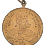 1896. 'Árpád a honalapító 896-1896 / I. Ferencz József a legalkotmányosabb király 1896' aranyozott bronz jubileumi emlékérem füllel (28mm) T:1- kopott aranyozás