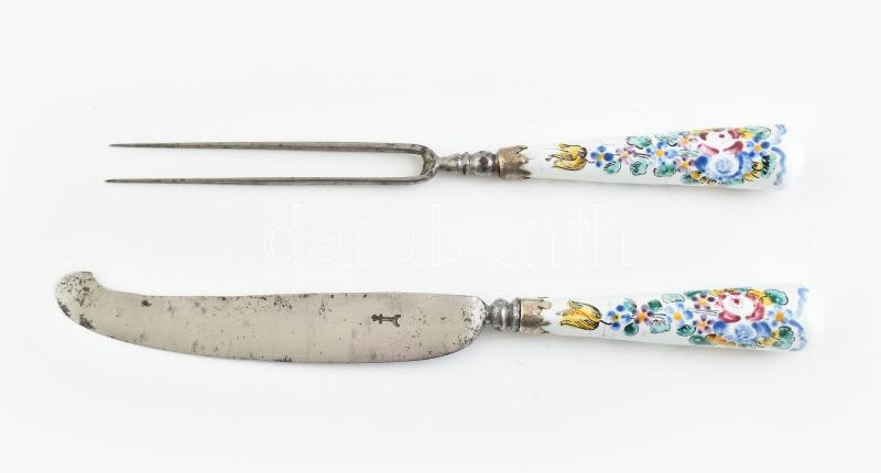 Antik zománcozott nyelű sültes szedő, sérült, h: 20-22 cm