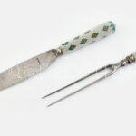 Antik gyöngyös nyelű sültes szedő, kopott, h: 20,5-24 cm