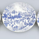 3 db karácsonyi tányér, német, jelzett, fajansz, mázrepedésekkel, d: 24,5 cm