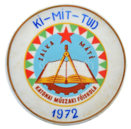 1972. 'Zalka Máté Katonai Műszaki Főiskola Ki-Mit-Tud' Hollóházi porcelán emlékérem dobozában (90mm) T:1-