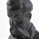 Madách Nyomda szobor, festett bronz, márvány talapzaton, jelzés nélkül, m: 15,5 cm - Image 2
