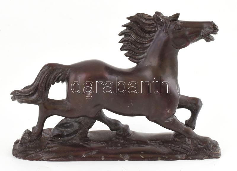 Kínai ló figura, faragott zsírkő, minimális lepattanásokkal, kopásokkal, jelzés nélkül, m: 16 cm