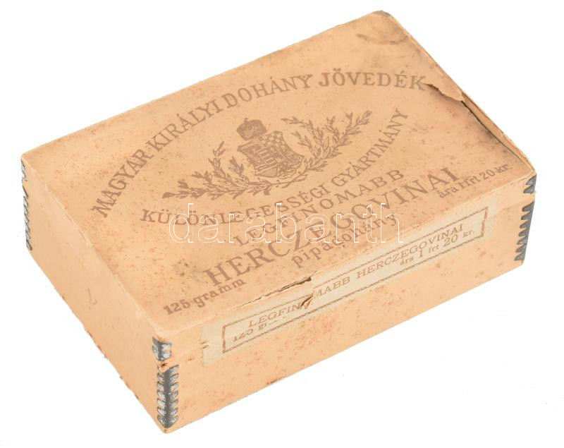 1895 Fiume-Magyar királyi dohányjövedék hercegovinai pipadohány papírdoboz, sérülésekkel, 9×14×4,5 cm
