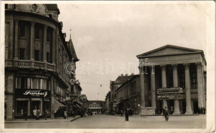 1943 Szabadka, Subotica; utca, Színház '3 Csengő' és 'Bulu a fehér tigris' reklámmal, Első Magyar Általános Biztosító Társaság főügynöksége, Farkas üzlete, Pest étterem, közlekedési rendőr / street view, theatre, insurance