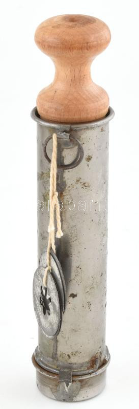 Linzerkészítő, rozsdafoltokkal, m: 19 cm