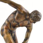 Diszkoszvető, patinázott bronz, márványtalpon, jelzés nélkül. Alsó talapzata mozog. m: 37 cm - Image 4