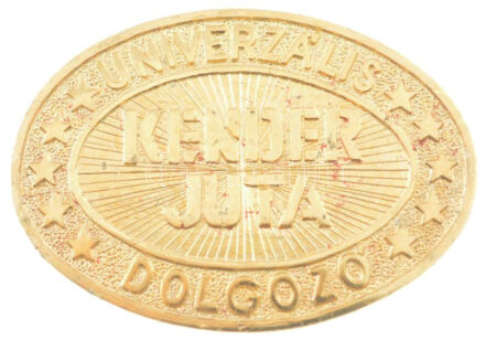 1975. 'Univerzális Kender Juta Dolgozó' aranyozott tombak jelvény (31x44mm) T:1