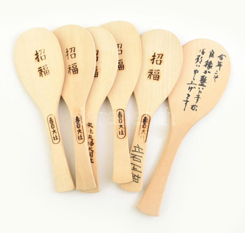 6 db japán sintó szentély/templom fogadalom, hálaadó tábla, fa, kézzel írt és pirográf feliratokkal, h: 18-20 cm