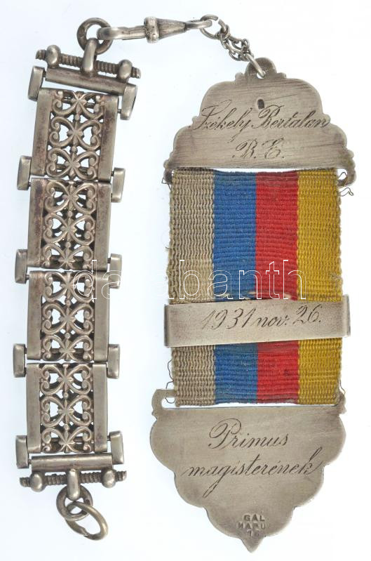 1931. A Turul Szövetség tagszervezetének, a budapesti képzőművészeket tömörítő Székely Bertalan Bajtársi Egyesületének jelzett Ag függője szalagon, zománcbetétes pánttal, 'Gál Nap utca 13' gyártói jelzéssel, hátoldalán - Image 2