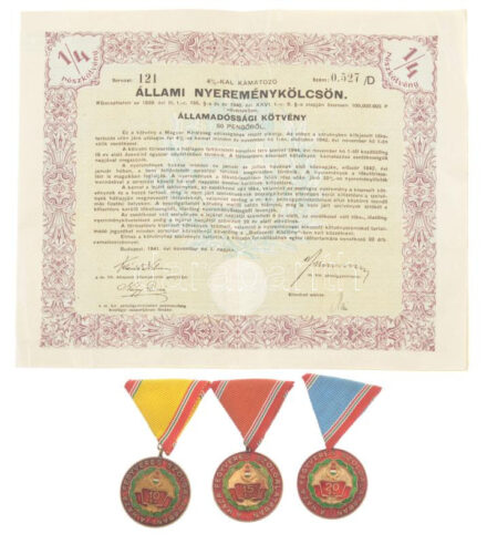 Budapest 1941. '4%-kal kamatozó állami nyereménykölcsön - államadóssági kötvény' 50P-ről + 1965. 'Szolgálati Érdemérem - A Haza Fegyveres Szolgálatában 10, 15, 20 év' (3xklf) műgyantás kitüntetés mellszalagon T:1-,III