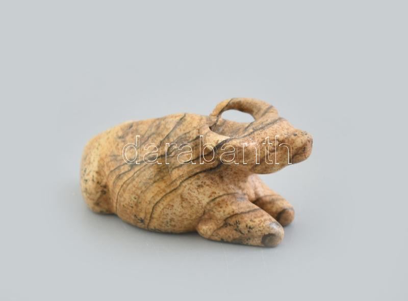 Faragott ásvány bivaly, h: 4 cm