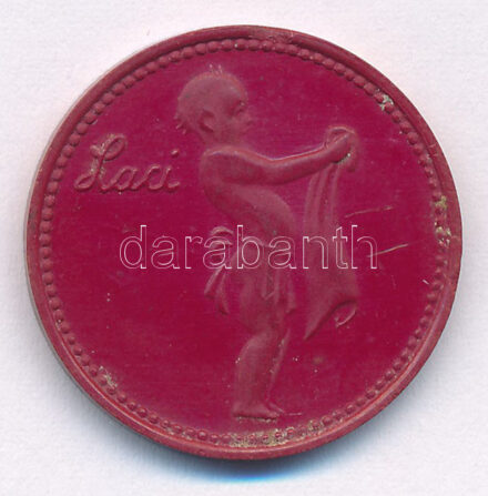 ~1930. 'Laci / Szit - 10 darabért 1/2kg' műanyag szappanbárca piros színben T:2 ph.