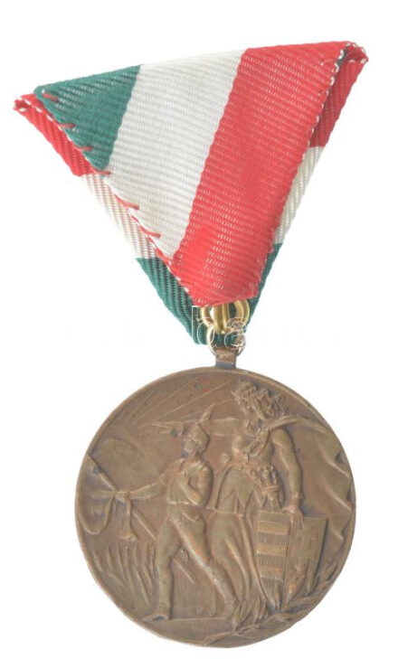 Maugsch Gyula (1882-1945) 1930. 'Pest-Pilis-Solt-Kiskun vármegye' kétoldalas bronz birkózó díjérem pótolt szalaggal (40mm) T:1-