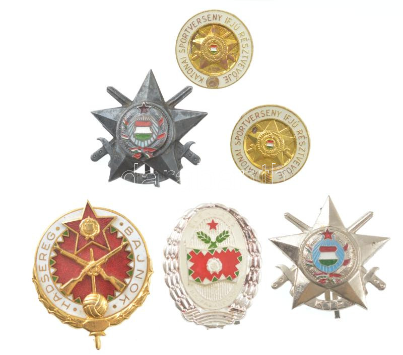 ~1960. 'Hadsereg Bajnok' aranyozott, zománcozott fém sapkajelvény + 'Élenjáró Rajparancsnok' ezüstözött, zománcozott fém sapkajelvény + 'KTP' részben zománcozott fém sapkajelvény (2db) + 'Katonai sportverseny ifjú résztvevője'