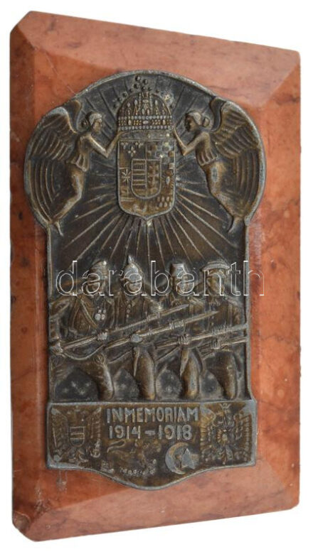 Osztrák-Magyar Monarchia ~1918. 'In memoriam 1914-1918' I. Világháborús hadifém plakett (38x66mm) márványlapon (85x47x20mm) T:1- kis patina Austro-Hungarian Monarchy ~1918. 'In memoriam 1914-1918' war metal plaque from World War I (38x66mm)
