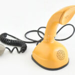 Ericofon, nincs kipróbálva. m: 21,5 cm, kopásokkal. Az Ericofon egy darabból álló műanyag telefon, amelyet a svéd Ericsson cég készített, és a 20. század második felében forgalmazták. Ez volt az első olyan kereskedelmi forgalomba