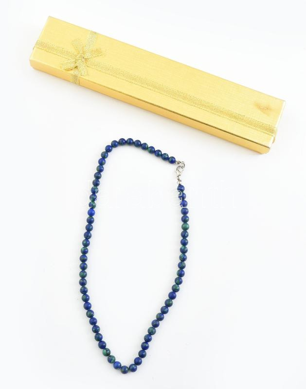 Lápis lazuli golyókból álló gyöngysor díszdobozban
