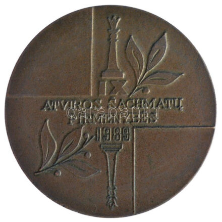 Litvánia 1989. 'Nyílt Sakk' egyoldalas fém emlékérem (60mm) T:1- Lithuania 1989. 'Open Chess' one-sided metal commemorative medallion (60mm) C:AU